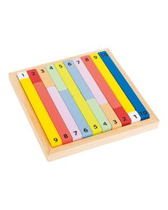 bunte Rechenstäbchen aus Holz im Rahmen
