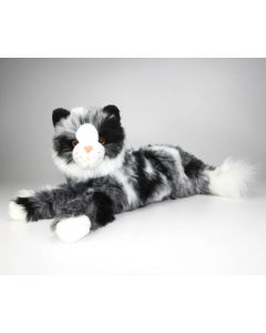 Stofftier Katze liegend mit grau schwarz weißem Plüschfell